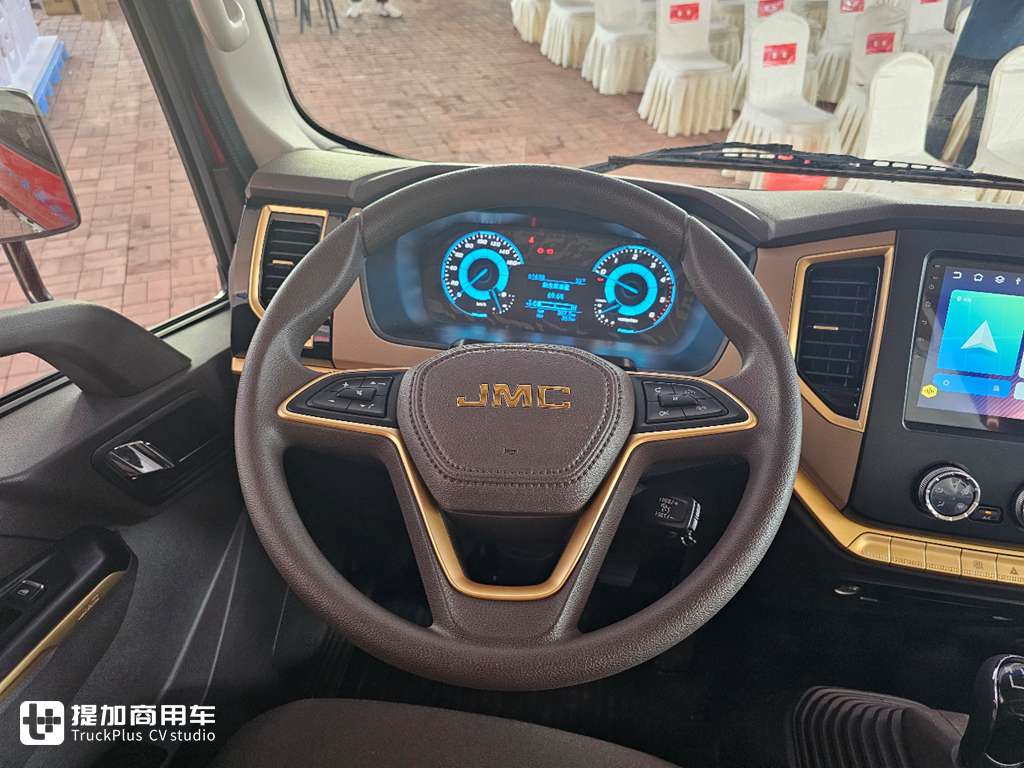专为酒水运输打造,配置有何不同?江铃凯威蓝鲸酒水版轻卡实拍 - 第11张 - 提加商用车网 专为酒水运输打造,配置有何不同?江铃凯威蓝鲸酒水版轻卡实拍 - 第11张