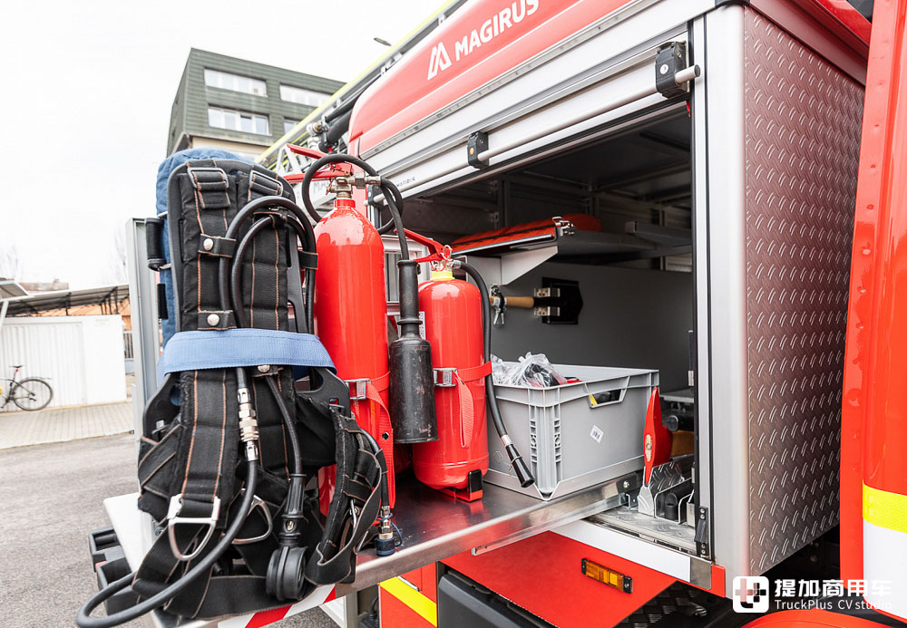 斯堪尼亚L360低入口卡车底盘打造,全球最高曲臂云梯车,带你看马基路斯M42L-AS云梯车 - 第20张 - 提加商用车网 斯堪尼亚L360低入口卡车底盘打造,全球最高曲臂云梯车,带你看马基路斯M42L-AS云梯车 - 第20张