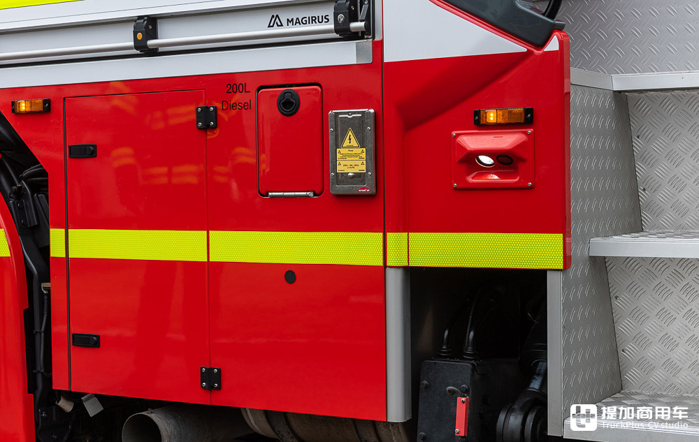 斯堪尼亚L360低入口卡车底盘打造,全球最高曲臂云梯车,带你看马基路斯M42L-AS云梯车 - 第22张 - 提加商用车网 斯堪尼亚L360低入口卡车底盘打造,全球最高曲臂云梯车,带你看马基路斯M42L-AS云梯车 - 第22张
