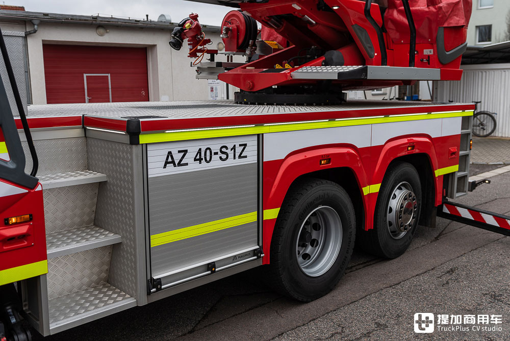 斯堪尼亚L360低入口卡车底盘打造,全球最高曲臂云梯车,带你看马基路斯M42L-AS云梯车 - 第24张 - 提加商用车网 斯堪尼亚L360低入口卡车底盘打造,全球最高曲臂云梯车,带你看马基路斯M42L-AS云梯车 - 第24张