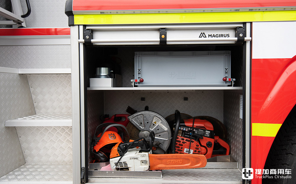 斯堪尼亚L360低入口卡车底盘打造,全球最高曲臂云梯车,带你看马基路斯M42L-AS云梯车 - 第25张 - 提加商用车网 斯堪尼亚L360低入口卡车底盘打造,全球最高曲臂云梯车,带你看马基路斯M42L-AS云梯车 - 第25张