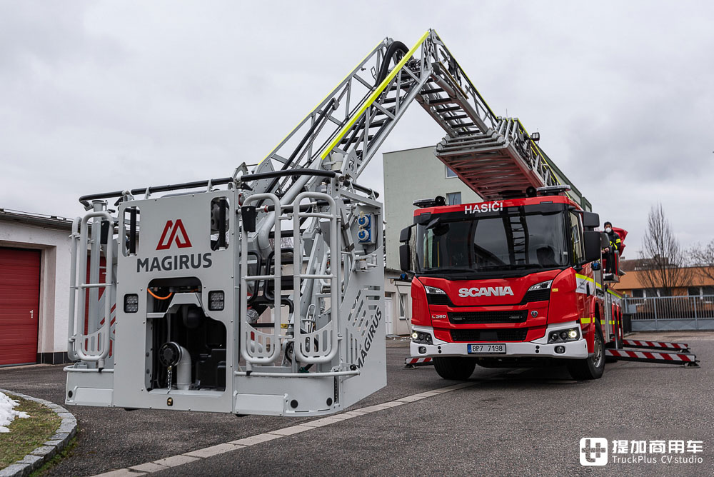 斯堪尼亚L360低入口卡车底盘打造,全球最高曲臂云梯车,带你看马基路斯M42L-AS云梯车 - 第33张 - 提加商用车网 斯堪尼亚L360低入口卡车底盘打造,全球最高曲臂云梯车,带你看马基路斯M42L-AS云梯车 - 第33张