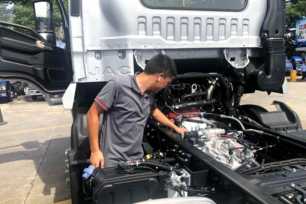 专做工厂物流 他选江淮1卡德沃斯健健康康赚大钱 - 第3张 - 提加商用车网 专做工厂物流 他选江淮1卡德沃斯健健康康赚大钱 - 第3张