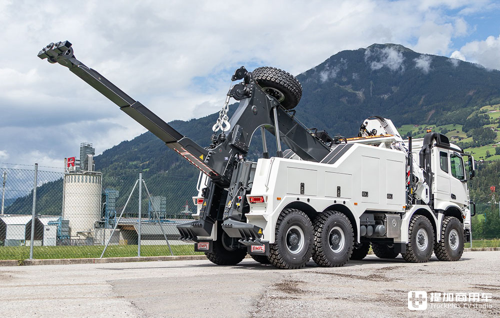 8x8底盘配防撞杠+随车吊,安普改装,奔驰Arocs重型清障车实拍 - 第10张 - 提加商用车网 8x8底盘配防撞杠+随车吊,安普改装,奔驰Arocs重型清障车实拍 - 第10张