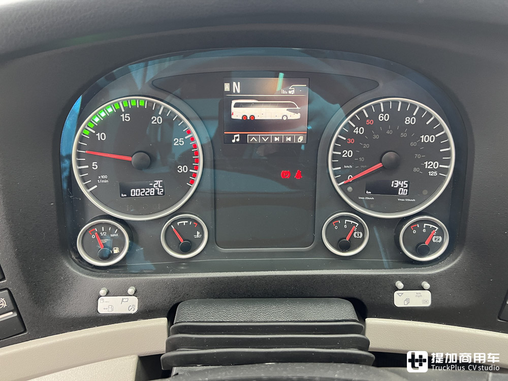 它曾是国产大客的导师,顶级舒适豪华,实拍最新款尼奥普兰Cityliner豪华巴士 - 第13张 - 提加商用车网 它曾是国产大客的导师,顶级舒适豪华,实拍最新款尼奥普兰Cityliner豪华巴士 - 第13张