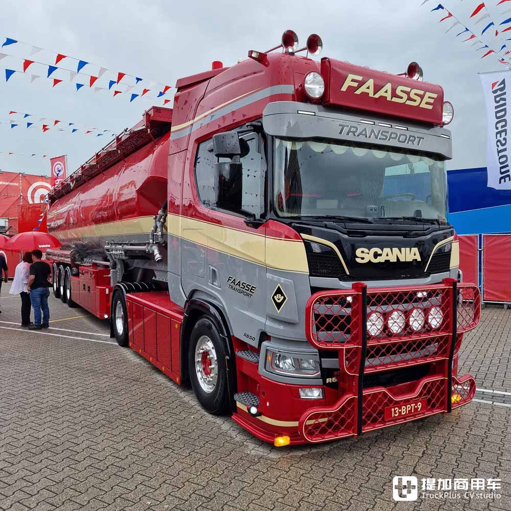 中国卡车选手首次参赛，荷兰最美卡车揭晓，带你看荷兰Truckstar上的改装卡车 - 第18张