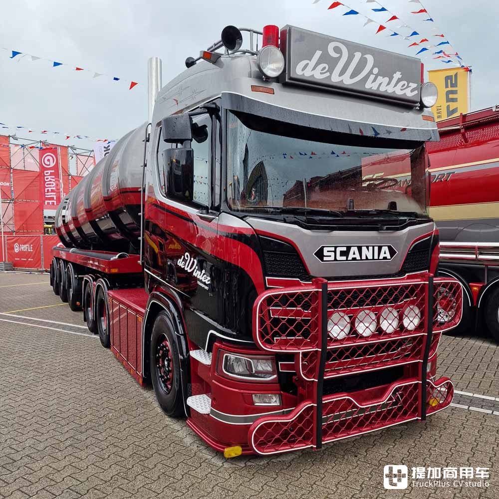 中国卡车选手首次参赛，荷兰最美卡车揭晓，带你看荷兰Truckstar上的改装卡车 - 第19张