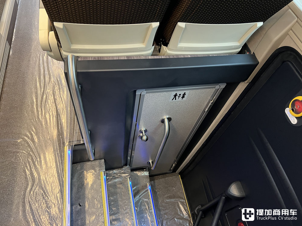 它曾是国产大客的导师,顶级舒适豪华,实拍最新款尼奥普兰Cityliner豪华巴士 - 第20张 - 提加商用车网 它曾是国产大客的导师,顶级舒适豪华,实拍最新款尼奥普兰Cityliner豪华巴士 - 第20张