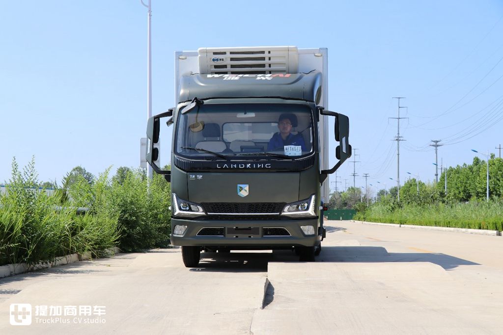<strong>320KM</strong><strong>超长续航电动轻卡,潍柴新能源蓝擎·悦</strong><strong>EH</strong><strong>实拍</strong><strong></strong> - 第14张 - 提加商用车网 <strong>320KM</strong><strong>超长续航电动轻卡,潍柴新能源蓝擎·悦</strong><strong>EH</strong><strong>实拍</strong><strong></strong> - 第14张