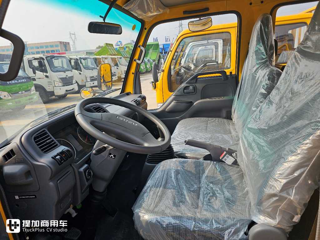 搭载德威发动机和五十铃车桥,市政工程专属的庆铃铃咖双排座轻卡实拍 - 第5张 - 提加商用车网 搭载德威发动机和五十铃车桥,市政工程专属的庆铃铃咖双排座轻卡实拍 - 第5张