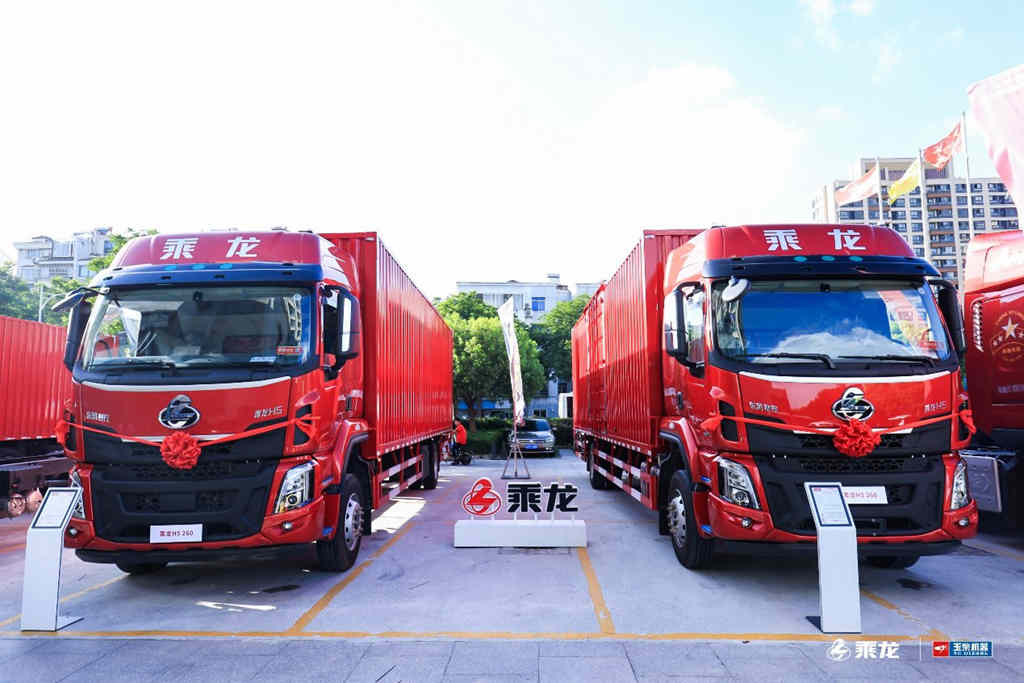 助力快递物流降本增效,乘龙新品耀目登陆华东 - 第4张 - 提加商用车网 助力快递物流降本增效,乘龙新品耀目登陆华东 - 第4张