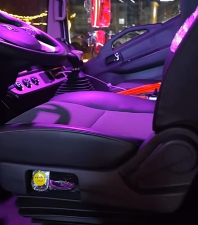 给热爱一个出口,东风凯普特1087X改装车“泰酷辣” - 第4张 - 提加商用车网 给热爱一个出口,东风凯普特1087X改装车“泰酷辣” - 第4张