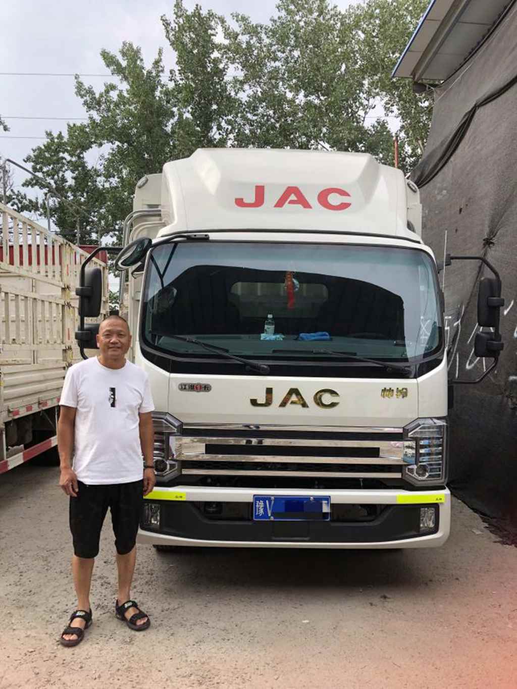 江淮1卡帅铃“专业户” 不光自己买 还推荐朋友买了10几台 - 第4张 - 提加商用车网 江淮1卡帅铃“专业户” 不光自己买 还推荐朋友买了10几台 - 第4张