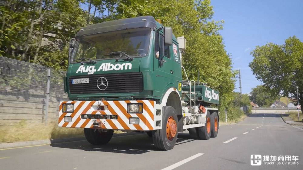 V10发动机的大件运输传奇,实拍奔驰NG 3850 6x6大件车