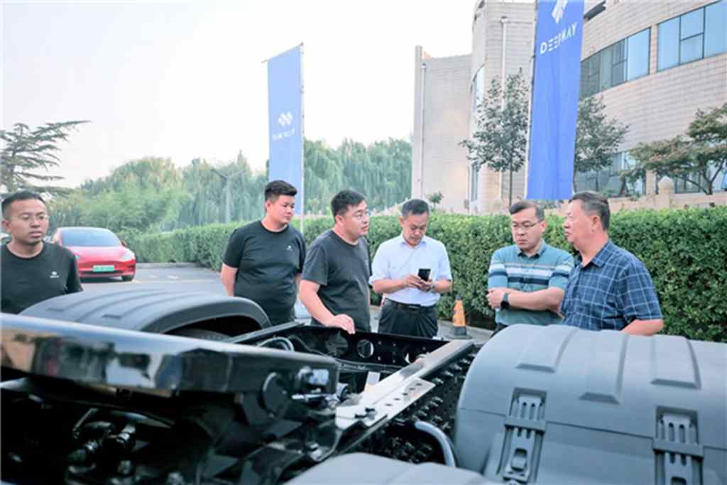 DeepWay智能新能源重卡品鉴会如期举行 - 第4张 - 提加商用车网 DeepWay智能新能源重卡品鉴会如期举行 - 第4张