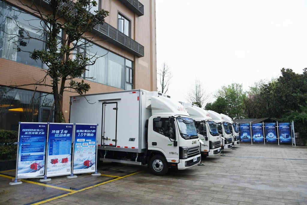 实力!江淮1卡冷链1号·帅铃冰博士获“5A级冷藏车”权威认证 - 第2张 - 提加商用车网 实力!江淮1卡冷链1号·帅铃冰博士获“5A级冷藏车”权威认证 - 第2张