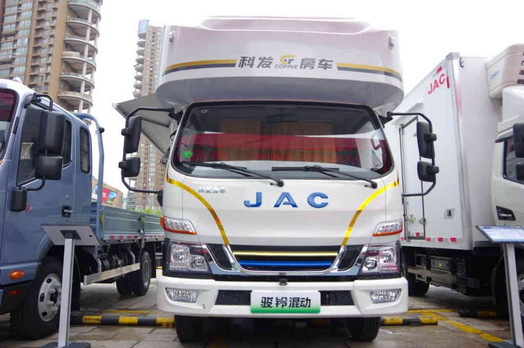 选择江淮1卡骏铃聚宝盆混动房车，打开“十一”黄金周旅行新方式 - 第1张