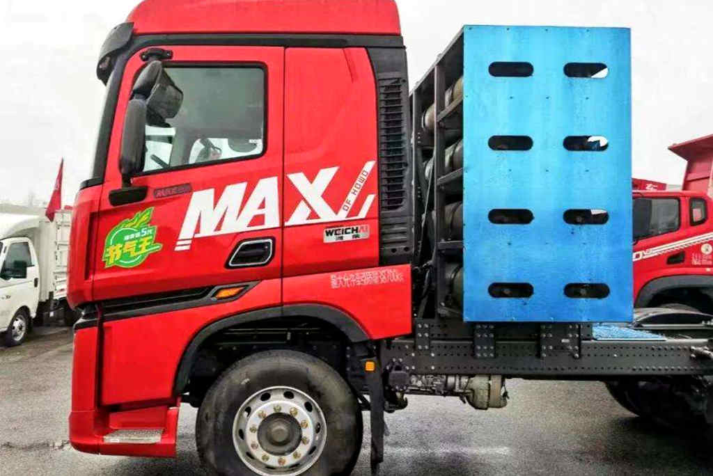 四川李师傅:低至1.2元/公里,豪沃MAX燃气车“省”