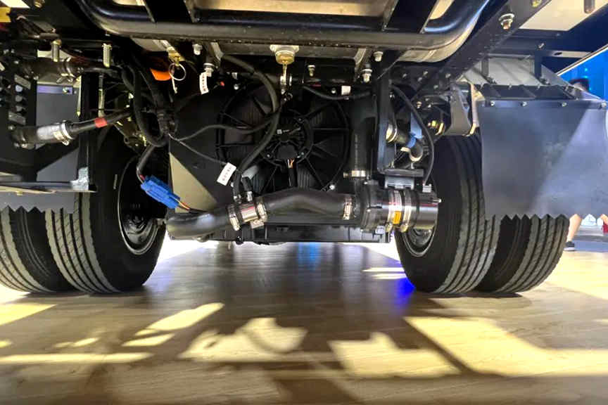 续航510公里!庆铃4.5吨氢动力轻卡2023中国国际智博会圈粉 - 第3张 - 提加商用车网 续航510公里!庆铃4.5吨氢动力轻卡2023中国国际智博会圈粉 - 第3张