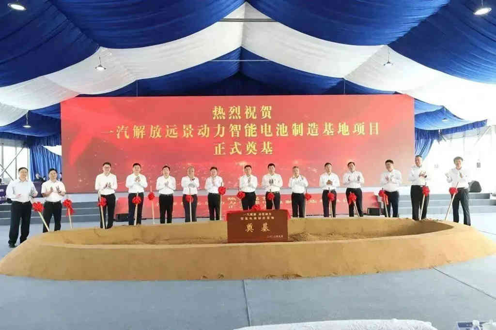 锡柴隆重庆祝建厂80周年