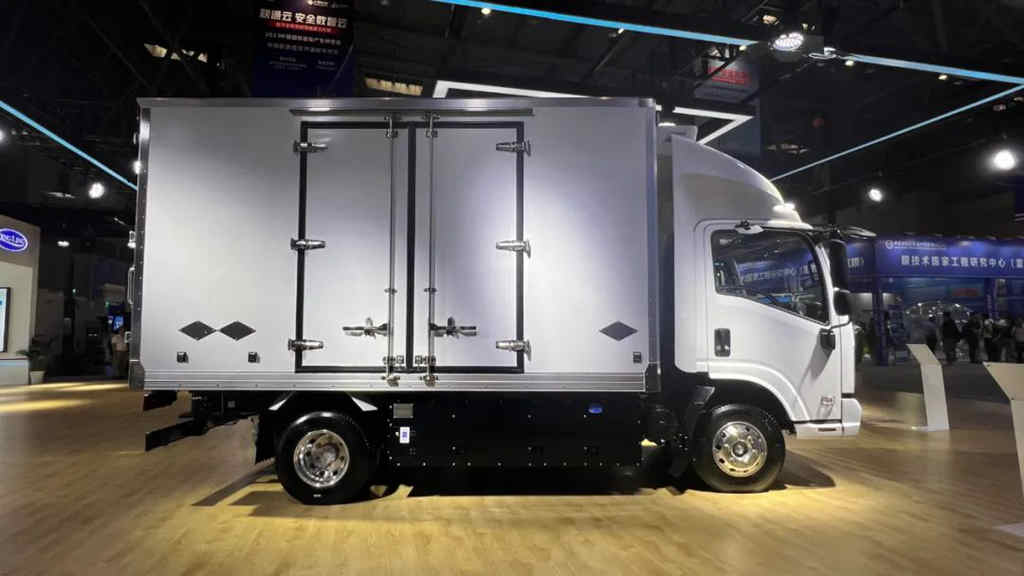 续航510公里!庆铃4.5吨氢动力轻卡2023中国国际智博会圈粉 - 第4张 - 提加商用车网 续航510公里!庆铃4.5吨氢动力轻卡2023中国国际智博会圈粉 - 第4张