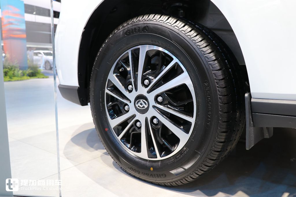 上汽大通MAXUS 新途V70实拍评测 一起来开启你的Van Life - 第5张 - 提加商用车网 上汽大通MAXUS 新途V70实拍评测 一起来开启你的Van Life - 第5张
