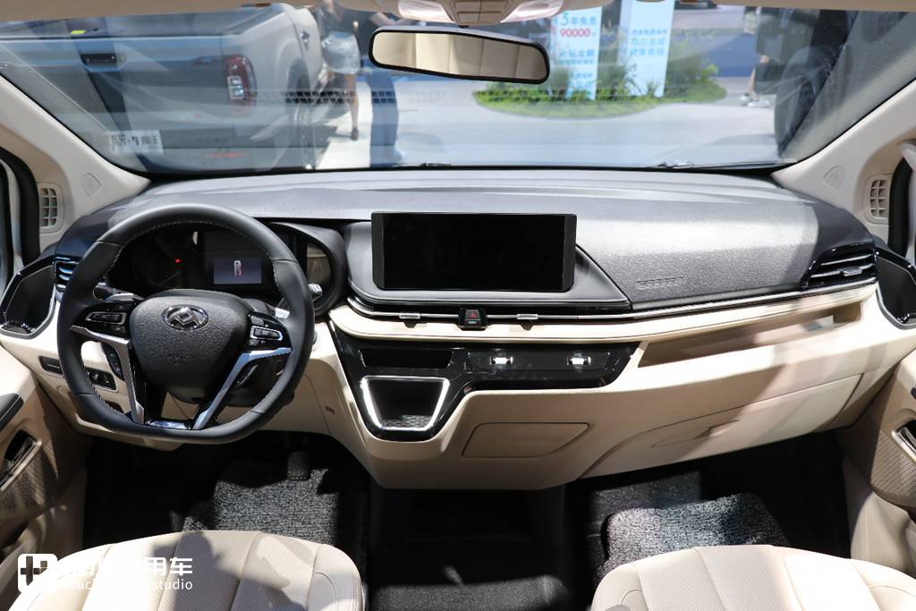 上汽大通MAXUS 新途V70实拍评测 一起来开启你的Van Life - 第6张 - 提加商用车网 上汽大通MAXUS 新途V70实拍评测 一起来开启你的Van Life - 第6张