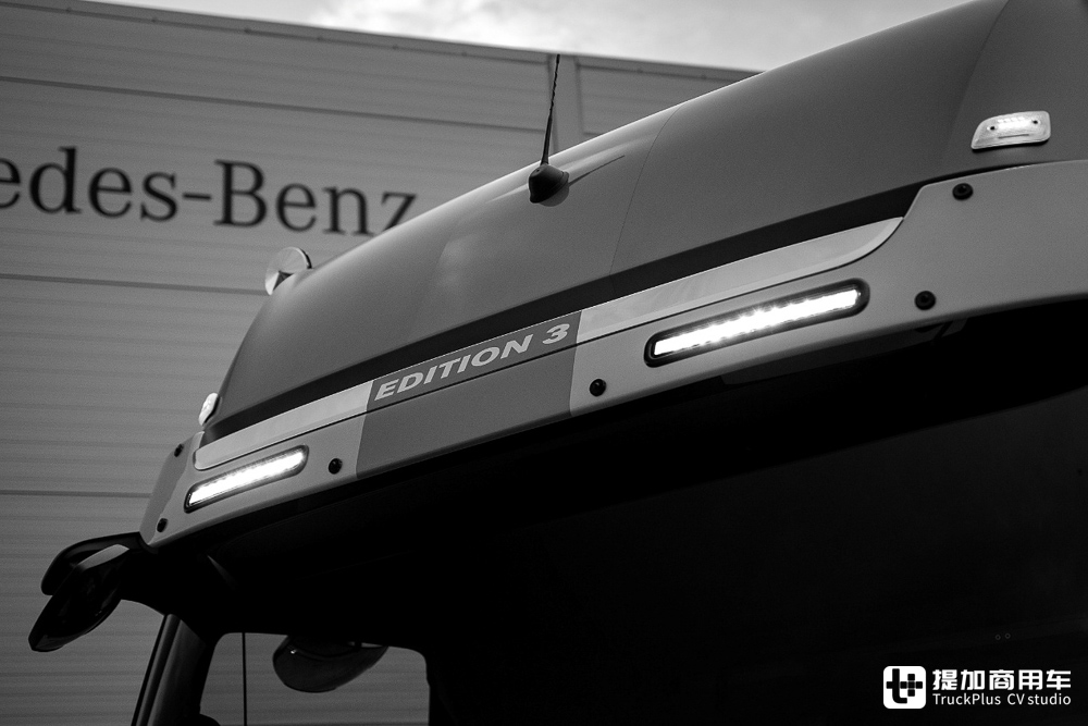 限量400台已售罄?奔驰最高级的定制卡车,Actros L Edition 3实拍 - 第6张 - 提加商用车网 限量400台已售罄?奔驰最高级的定制卡车,Actros L Edition 3实拍 - 第6张