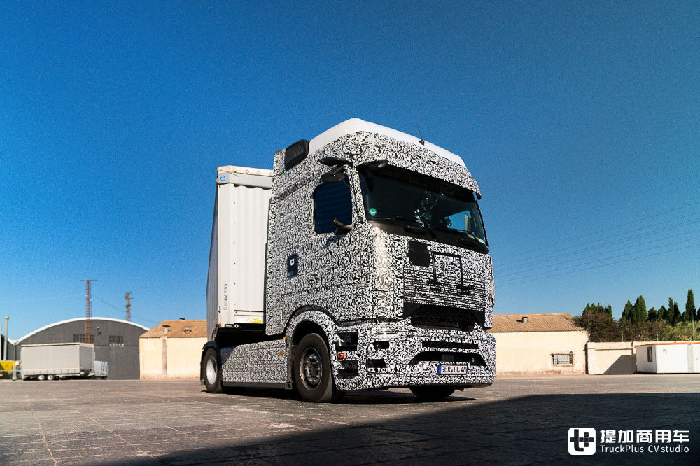 神秘传感器现身?最终长测完成,第六代Actros10月亮相 - 第6张 - 提加商用车网 神秘传感器现身?最终长测完成,第六代Actros10月亮相 - 第6张