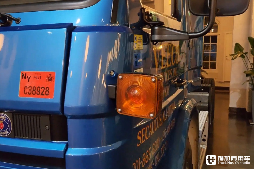 美规斯堪尼亚见过吗?配置大不同,看美国版斯堪尼亚P112M牵引车 - 第12张 - 提加商用车网 美规斯堪尼亚见过吗?配置大不同,看美国版斯堪尼亚P112M牵引车 - 第12张