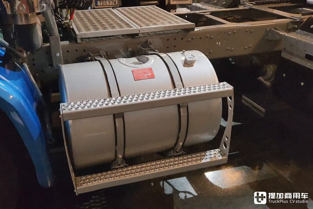 美规斯堪尼亚见过吗?配置大不同,看美国版斯堪尼亚P112M牵引车 - 第16张 - 提加商用车网 美规斯堪尼亚见过吗?配置大不同,看美国版斯堪尼亚P112M牵引车 - 第16张
