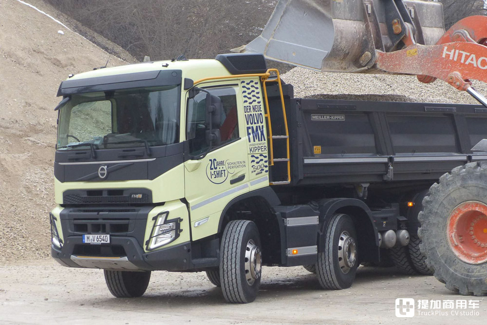 带驱动的提升桥见过吗?还是前四后八自卸,实拍沃尔沃FMX 500自卸车 - 第4张 - 提加商用车网 带驱动的提升桥见过吗?还是前四后八自卸,实拍沃尔沃FMX 500自卸车 - 第4张