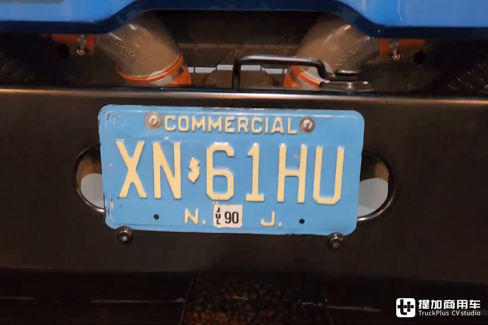 美规斯堪尼亚见过吗?配置大不同,看美国版斯堪尼亚P112M牵引车 - 第5张 - 提加商用车网 美规斯堪尼亚见过吗?配置大不同,看美国版斯堪尼亚P112M牵引车 - 第5张