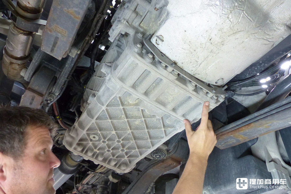 带驱动的提升桥见过吗?还是前四后八自卸,实拍沃尔沃FMX 500自卸车 - 第9张 - 提加商用车网 带驱动的提升桥见过吗?还是前四后八自卸,实拍沃尔沃FMX 500自卸车 - 第9张