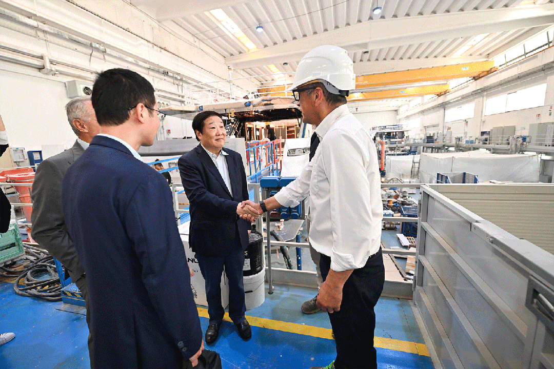 谭旭光:潍柴发动机要装在法拉帝超级游艇上,让中国动力走向高端 - 第2张 - 提加商用车网 谭旭光:潍柴发动机要装在法拉帝超级游艇上,让中国动力走向高端 - 第2张