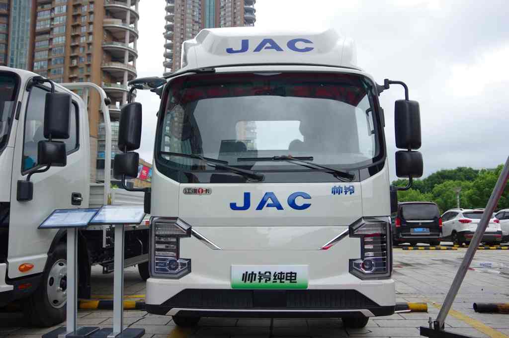 混动纯电全布局 江淮1卡帅铃多款新品即将上市 助力行业再进阶 - 第3张 - 提加商用车网 混动纯电全布局 江淮1卡帅铃多款新品即将上市 助力行业再进阶 - 第3张