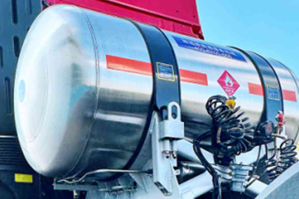 综合气耗30kg/100km!红岩天然气重卡助力用户一路畅赢! - 第3张 - 提加商用车网 综合气耗30kg/100km!红岩天然气重卡助力用户一路畅赢! - 第3张