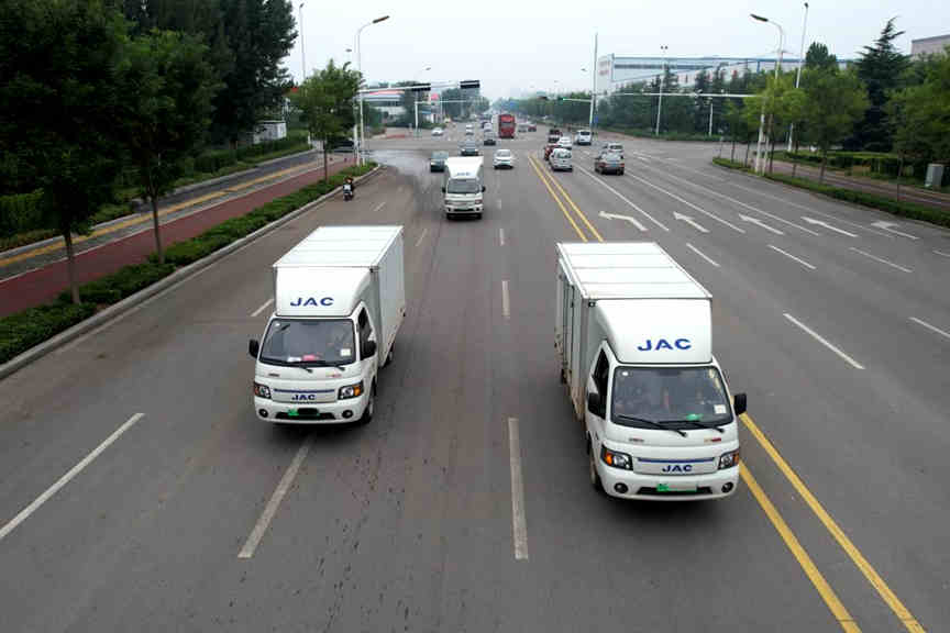 江淮1卡恺达42度纯电小卡交付 为电商果蔬配送注入“新”动力