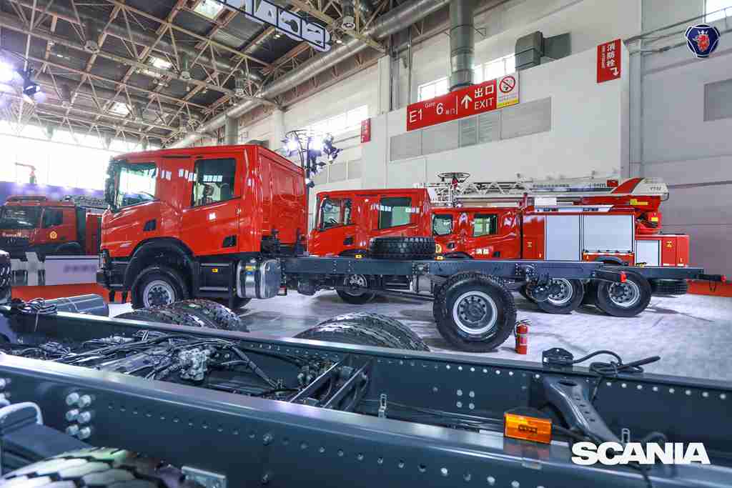 斯堪尼亚消防车底盘亮相第二十届中国国际消防设备技术交流展览会 - 第2张 - 提加商用车网 斯堪尼亚消防车底盘亮相第二十届中国国际消防设备技术交流展览会 - 第2张