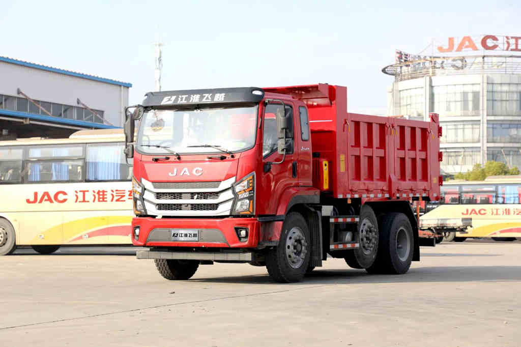 城建运输选啥车?江淮飞越6×2R提升桥自卸车“钞能力”满满 - 第1张 - 提加商用车网 城建运输选啥车?江淮飞越6×2R提升桥自卸车“钞能力”满满 - 第1张