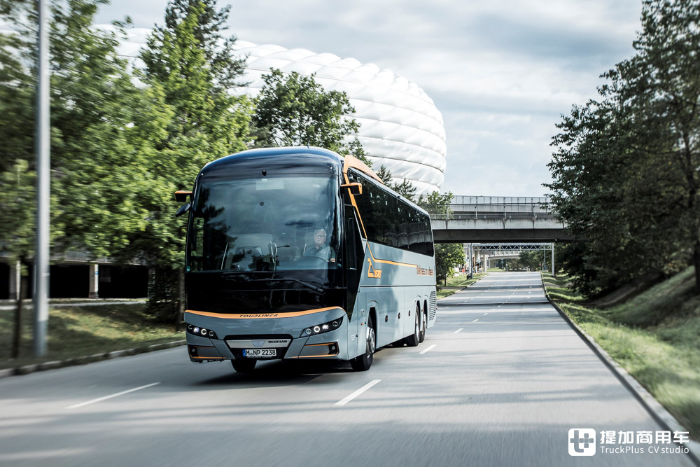 欧洲最受欢迎的豪华巴士之一,尼奥普兰Tourliner推出钻石版车型,纪念诞生20周年 - 第1张 - 提加商用车网 欧洲最受欢迎的豪华巴士之一,尼奥普兰Tourliner推出钻石版车型,纪念诞生20周年 - 第1张