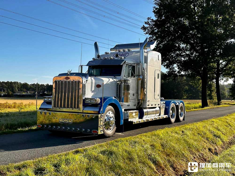 美国卡车文化符号,擎天柱原型之一,彼得比尔特379实拍 - 第2张 - 提加商用车网 美国卡车文化符号,擎天柱原型之一,彼得比尔特379实拍 - 第2张