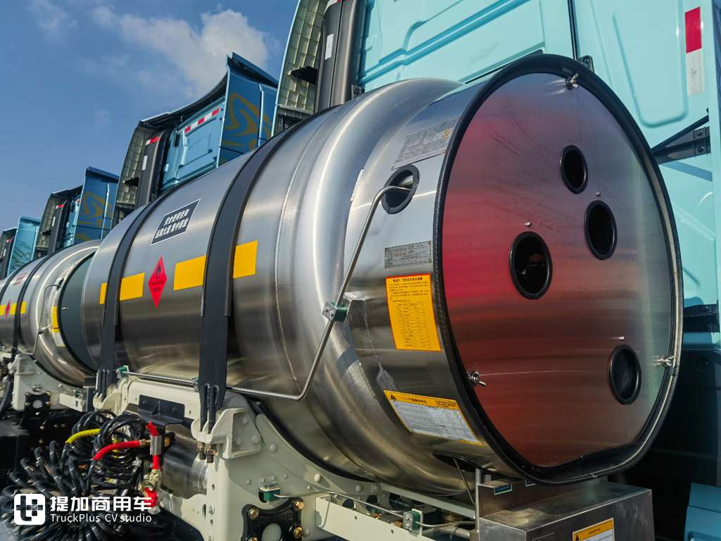 590马力再引领,陕汽X6000刷新天然气大马力新榜 - 第5张 - 提加商用车网 590马力再引领,陕汽X6000刷新天然气大马力新榜 - 第5张