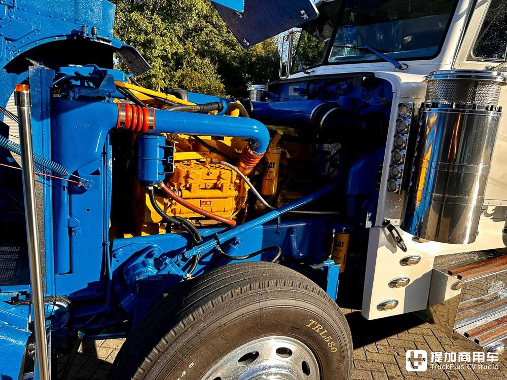 美国卡车文化符号,擎天柱原型之一,彼得比尔特379实拍 - 第8张 - 提加商用车网 美国卡车文化符号,擎天柱原型之一,彼得比尔特379实拍 - 第8张