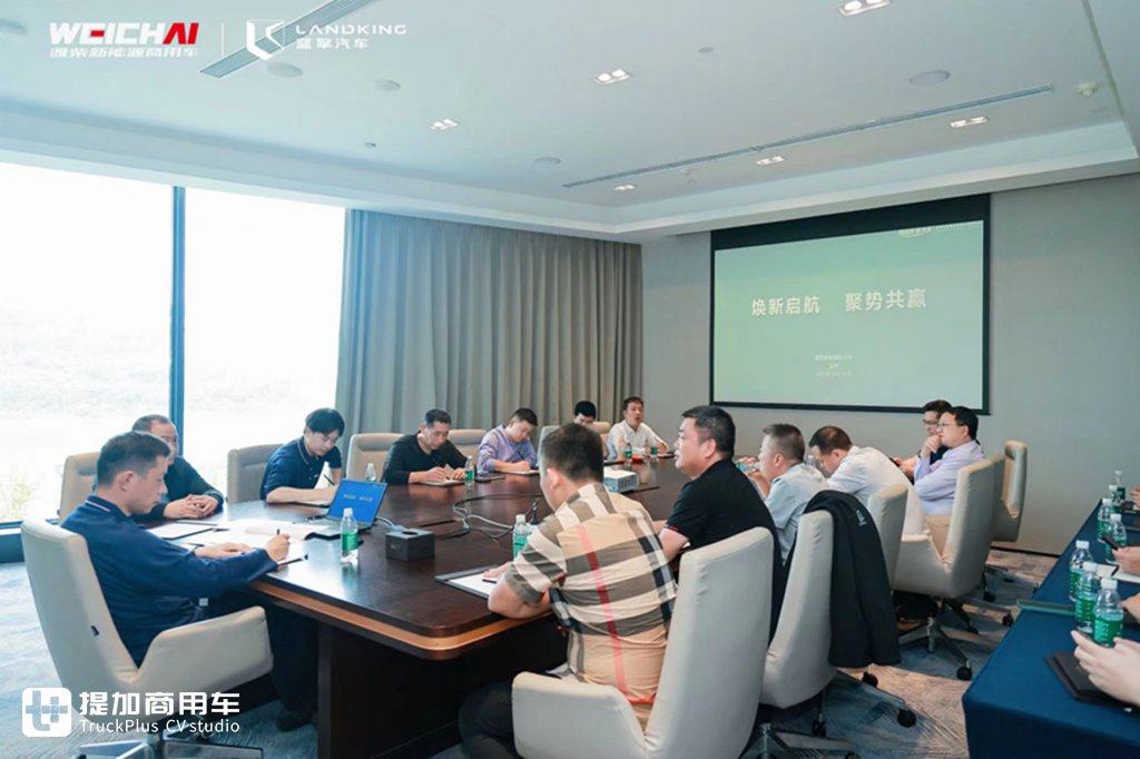 与用户相遇,潍柴新能源蓝擎汽车新品全国上市体验重庆之旅很赞! - 第11张 - 提加商用车网 与用户相遇,潍柴新能源蓝擎汽车新品全国上市体验重庆之旅很赞! - 第11张