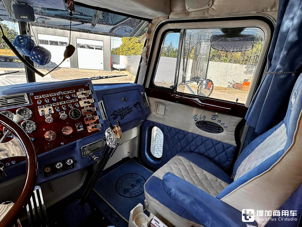 美国卡车文化符号,擎天柱原型之一,彼得比尔特379实拍 - 第11张 - 提加商用车网 美国卡车文化符号,擎天柱原型之一,彼得比尔特379实拍 - 第11张