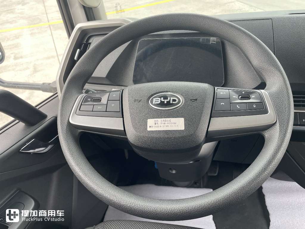 最强混动技术+最乘用车化的驾乘体验,比亚迪T5 DM混动轻卡实拍评测 - 第13张 - 提加商用车网 最强混动技术+最乘用车化的驾乘体验,比亚迪T5 DM混动轻卡实拍评测 - 第13张
