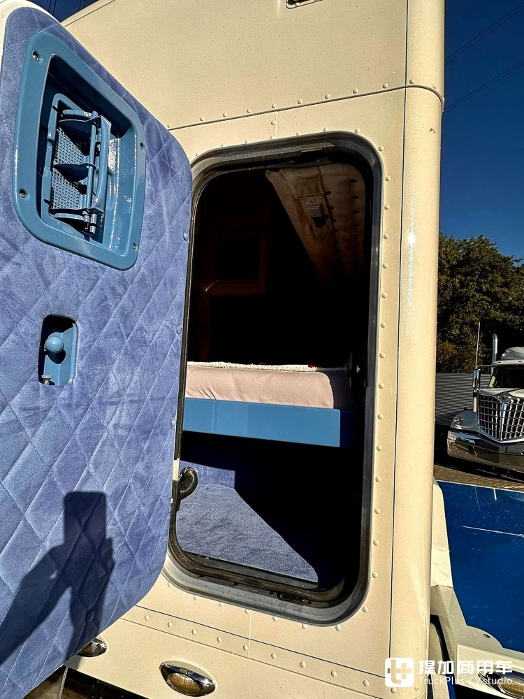 美国卡车文化符号,擎天柱原型之一,彼得比尔特379实拍 - 第17张 - 提加商用车网 美国卡车文化符号,擎天柱原型之一,彼得比尔特379实拍 - 第17张