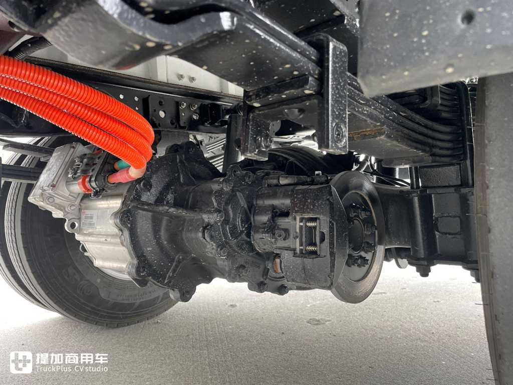 最强混动技术+最乘用车化的驾乘体验,比亚迪T5 DM混动轻卡实拍评测 - 第21张 - 提加商用车网 最强混动技术+最乘用车化的驾乘体验,比亚迪T5 DM混动轻卡实拍评测 - 第21张