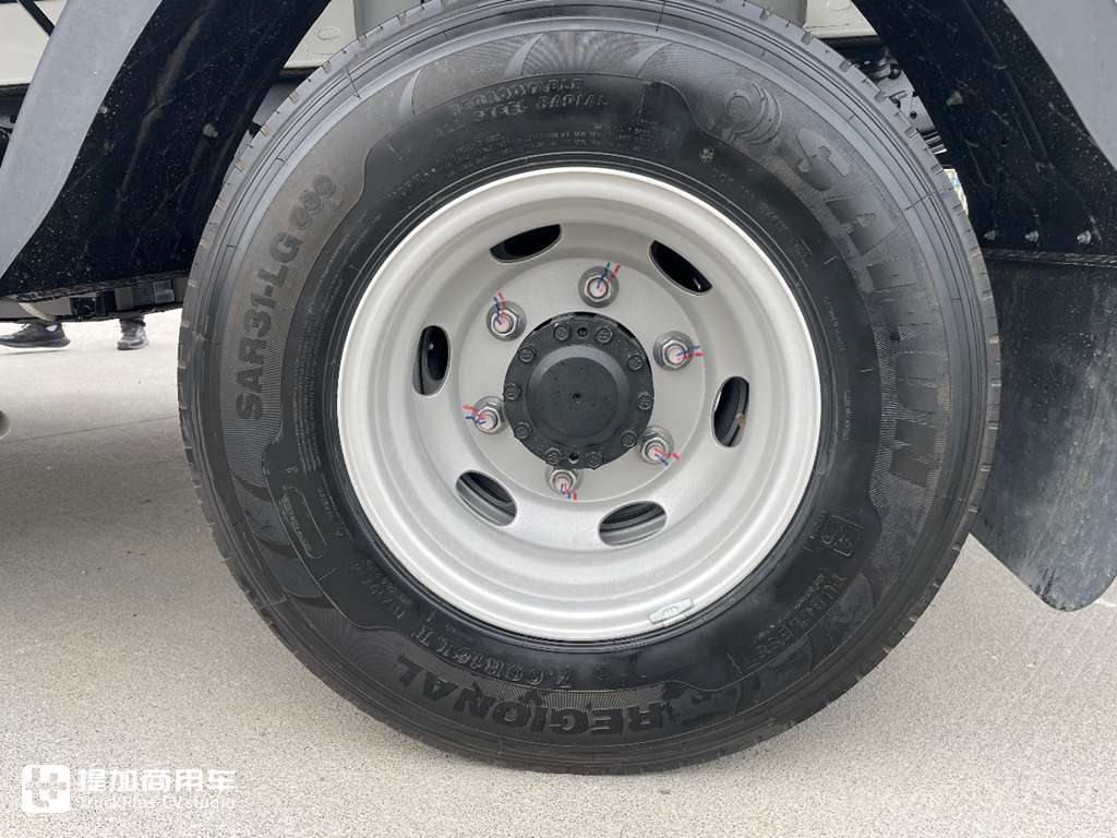 最强混动技术+最乘用车化的驾乘体验,比亚迪T5 DM混动轻卡实拍评测 - 第22张 - 提加商用车网 最强混动技术+最乘用车化的驾乘体验,比亚迪T5 DM混动轻卡实拍评测 - 第22张
